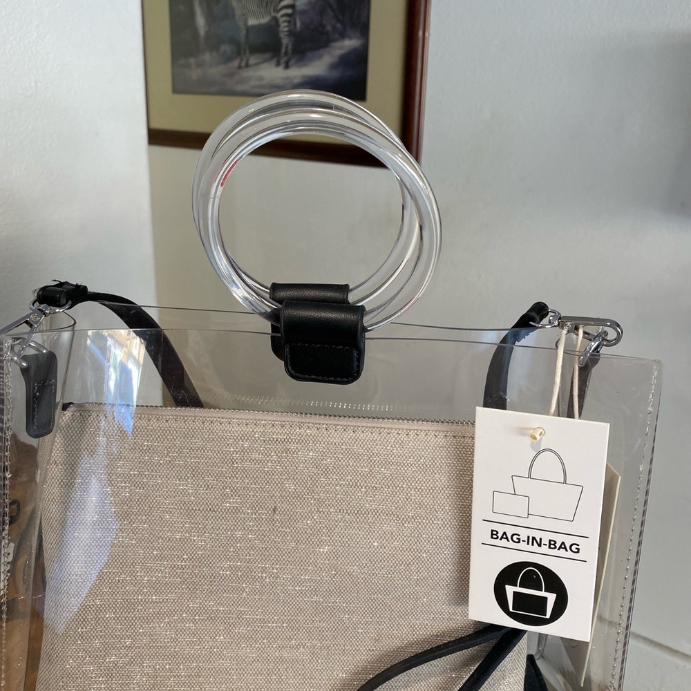 NWT , MADISON WEST CLEAR SHOULDER BAG w/clutch